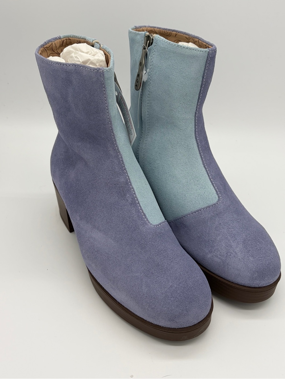 Women's Two-Tone Lavender Suede Ankle Boots Size 7.5